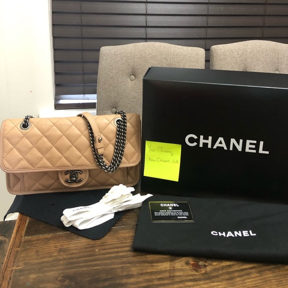 CHANEL Handbags - Chanel French Rivera tan/beige medium purse